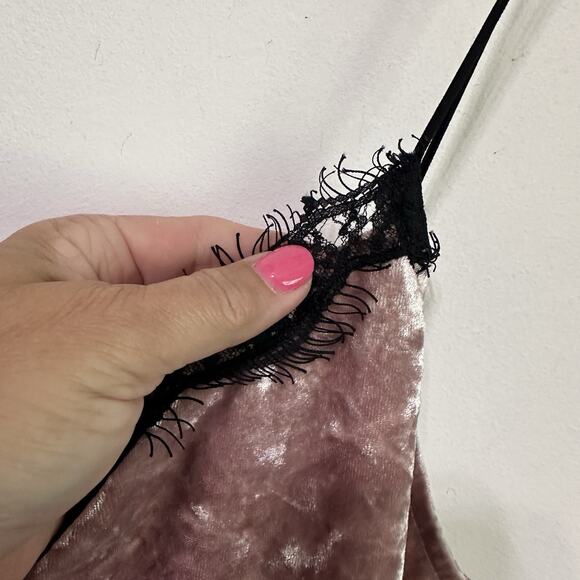 Guess Chela Cami Top L Crushed Velvet Pink‎ Lace Trim Festival Y2K Summer FLAW - Picture 11 of 11